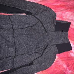 Lululemon pullover sweatshirt